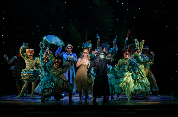 Review: WICKED Never Goes Out of Style Image