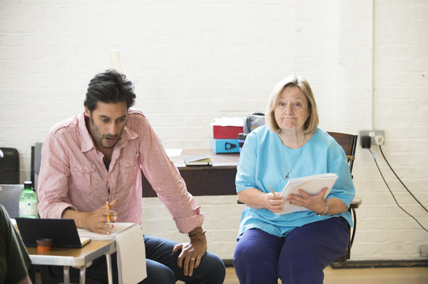 Photo Flash: Inside Rehearsal For Alan Bennett's THE HABIT OF ART Image