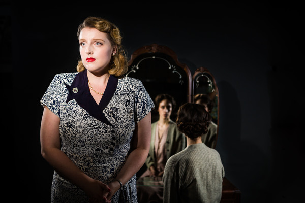 Photo Flash: TimeLine Theatre Company Presents A SHAYNA MAIDEL Image
