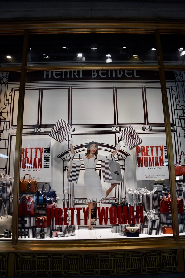 Photo Coverage: The Cast of PRETTY WOMAN Celebrates Window Opening at Henri Bendel Image