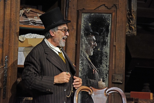 Photo Flash: Get a First Look at THE PRICE starring David Suchet at Theatre Royal Bath Image