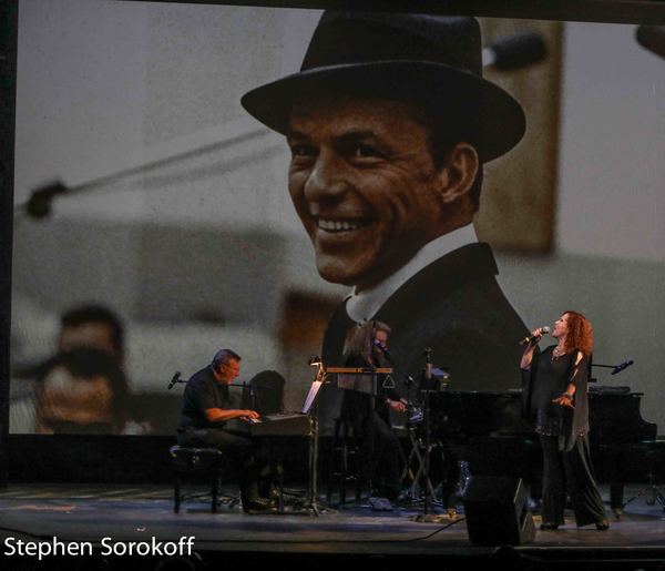 John McDaniel, Susan Holder, Frank, Melissa Manchester Photo