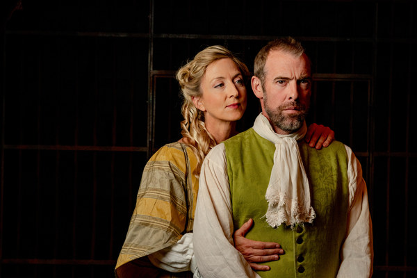Photo Flash: First Look at the Doomed Couple of Folger's MACBETH Image