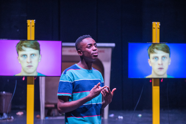 Photo Flash: First Look at Untitled Projects / Unicorn Theatre's THE END OF EDDY 