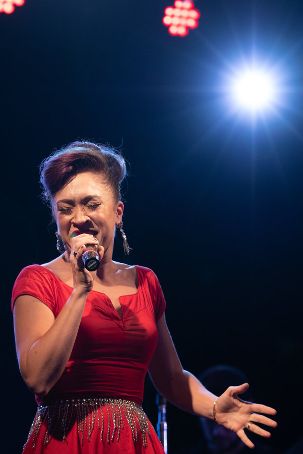 Photo Flash: Derek Klena, Wesley Taylor, and More Sing Alanis Image