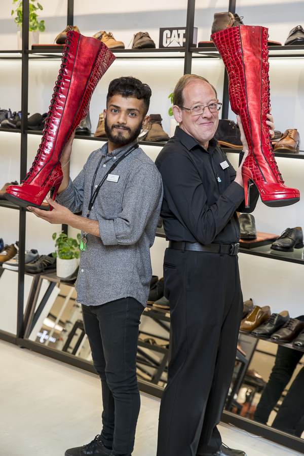 Photo Flash: The Famous KINKY BOOTS Themselves Strut Into Wolverhampton Ahead of October Opening Image