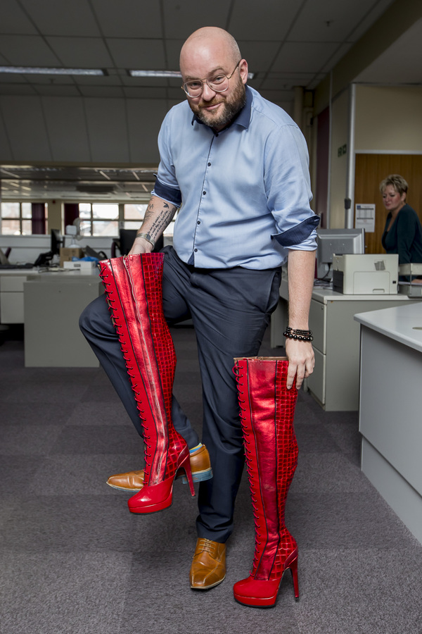 Photo Flash: The Famous KINKY BOOTS Themselves Strut Into Wolverhampton Ahead of October Opening Image