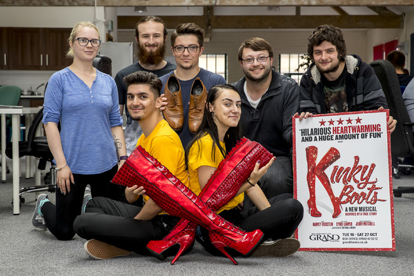Photo Flash: The Famous KINKY BOOTS Themselves Strut Into Wolverhampton Ahead of October Opening Image