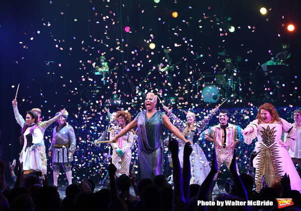 Please Don't Go-Go! HEAD OVER HEELS Will Take Final Broadway Bow Today Image