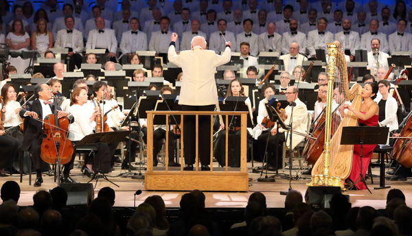 John Williams leads Yo-Yo Ma and Jessica Zhou
Photo Credit: Hilary Scott Photo