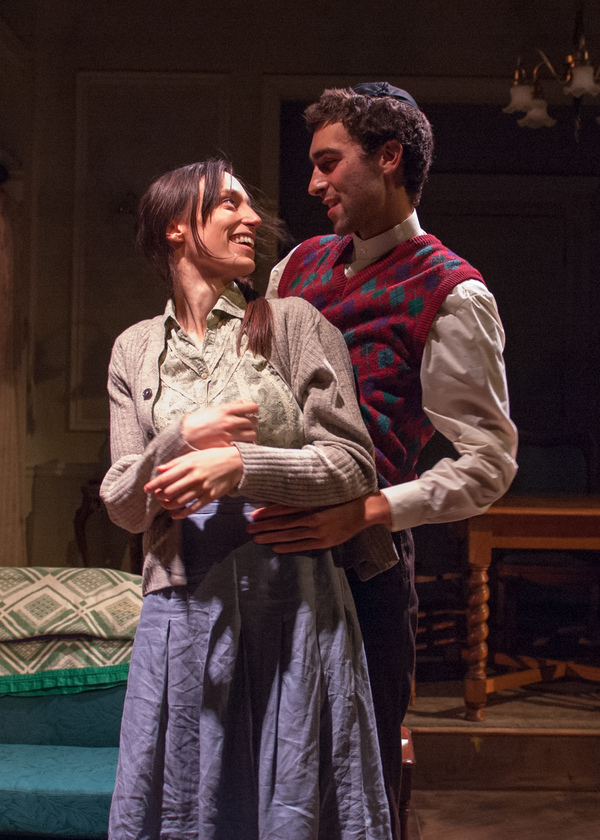 Photo Flash: TimeLine Theatre Presents A SHAYNA MAIDEL Image