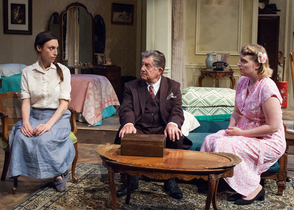Photo Flash: TimeLine Theatre Presents A SHAYNA MAIDEL Image