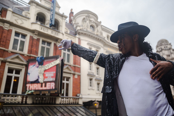 The Cast of THRILLER LIVE Celebrates Michael Jackson's Diamond Birthday Image