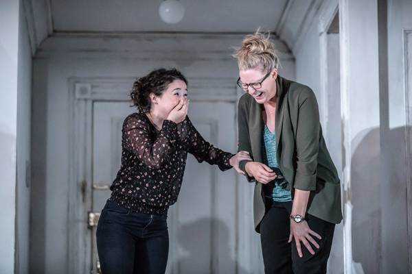 Photo Flash: First Look at THE HUMANS at Hampstead Theatre Image