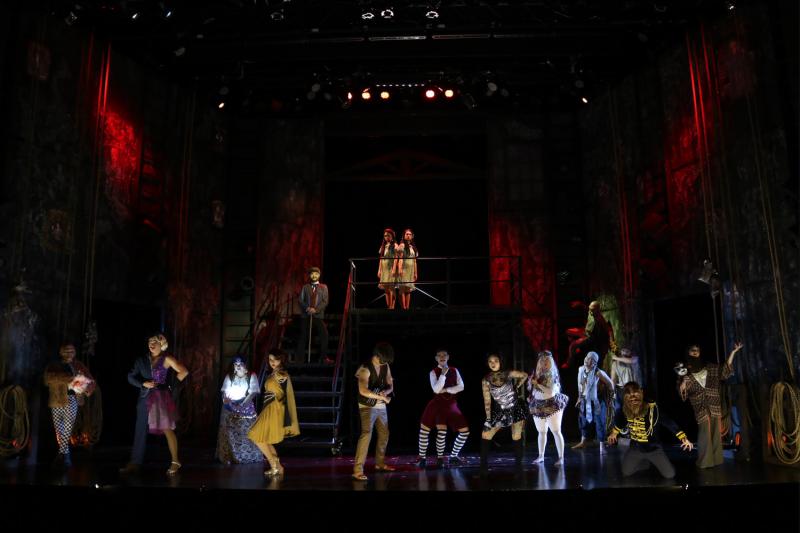 Review: SIDE SHOW Delivers A Spirited Performance Worthy of a Packed Run Image