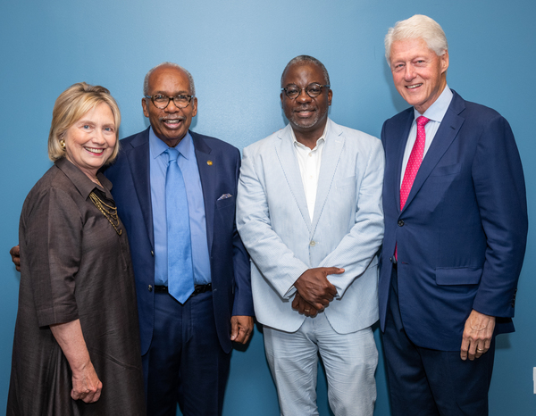 Photo Flash: President and Hillary Clinton Attend LITTLE ROCK Image
