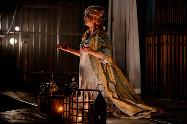 Photo Flash: Inside the Toil and Trouble of Folger's Restoration-Era MACBETH Image