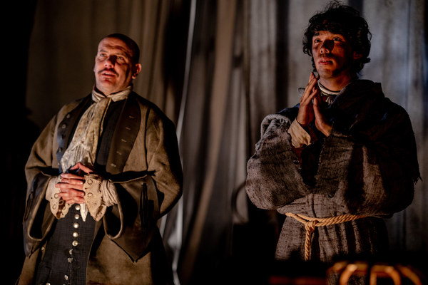 Photo Flash: Inside the Toil and Trouble of Folger's Restoration-Era MACBETH Image