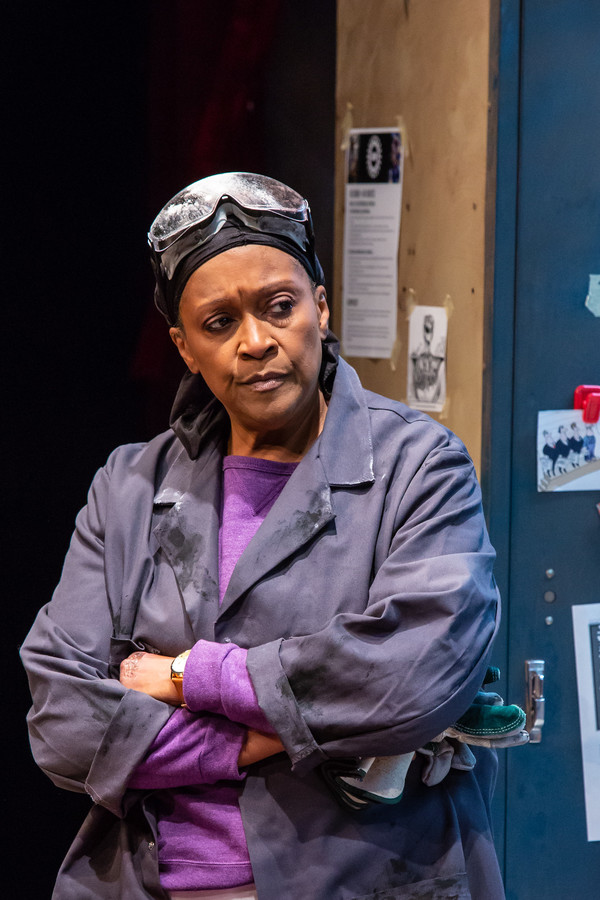 Photo Flash: First Look at Artist Rep's SKELETON CREW Image
