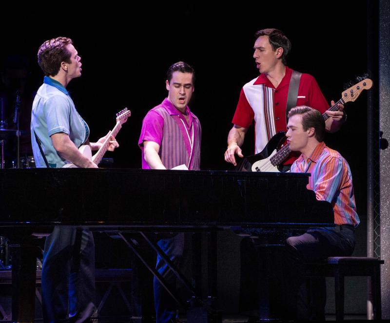 Review: JERSEY BOYS Returns To Sydney For A Fabulous Night Of Nostalgia Image