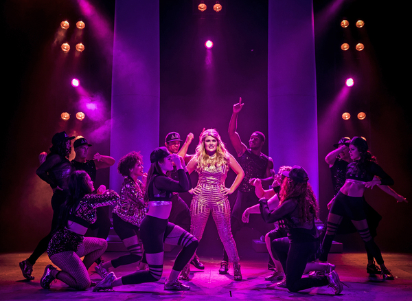 Photo Flash: First Look at Paramount Theatre's LEGALLY BLONDE  Image