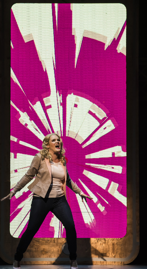 Photo Flash: First Look at Paramount Theatre's LEGALLY BLONDE Image