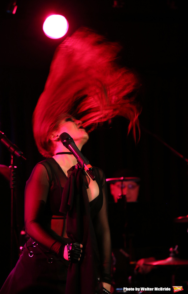 Photo Coverage: Jennifer Simard Debuts 'Stigma' at the Green Room 42 Image