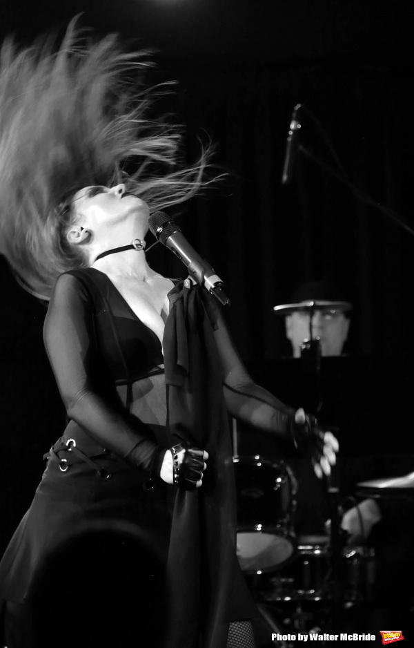 Photo Coverage: Jennifer Simard Debuts 'Stigma' at the Green Room 42 Image