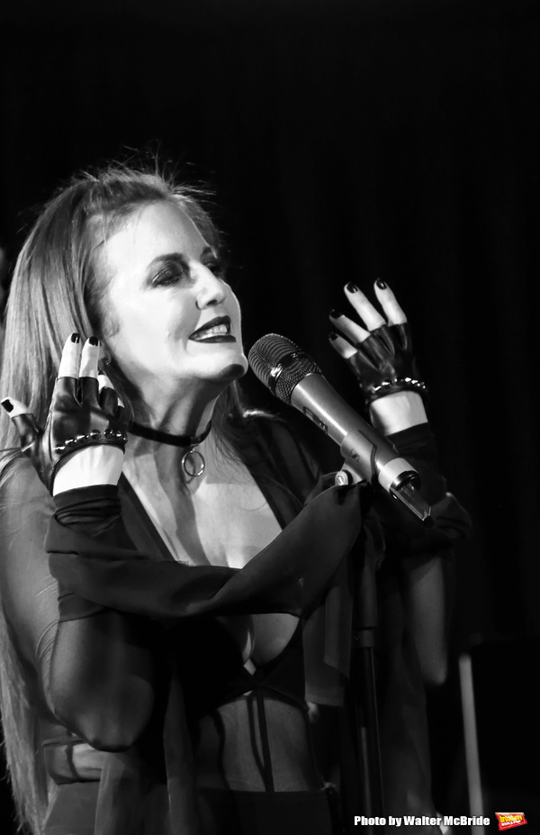 Photo Coverage: Jennifer Simard Debuts 'Stigma' at the Green Room 42 Image