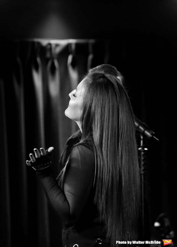 Photo Coverage: Jennifer Simard Debuts 'Stigma' at the Green Room 42 Image