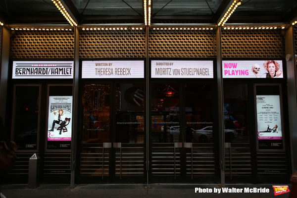 Up On The Marquee: BERNHARDT/HAMLET Arrives on Broadway Image