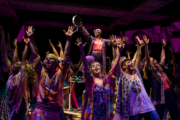 Photo Flash: Anne Horak Leads SWEET CHARITY at Marriott Theatre Image