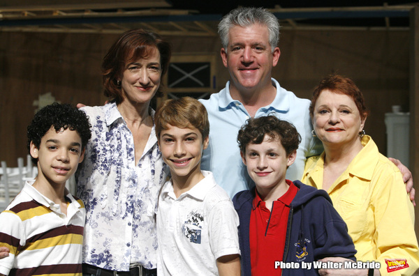 Photos: Remembering Carole Shelley Image