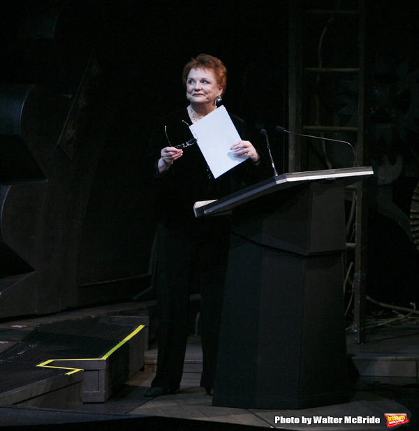 Photos: Remembering Carole Shelley Image