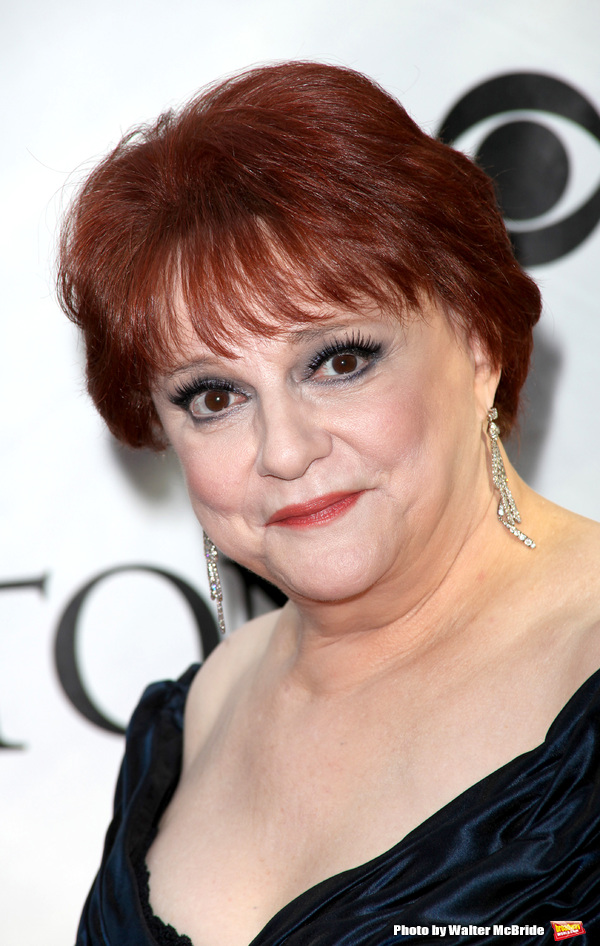 Photos: Remembering Carole Shelley Image