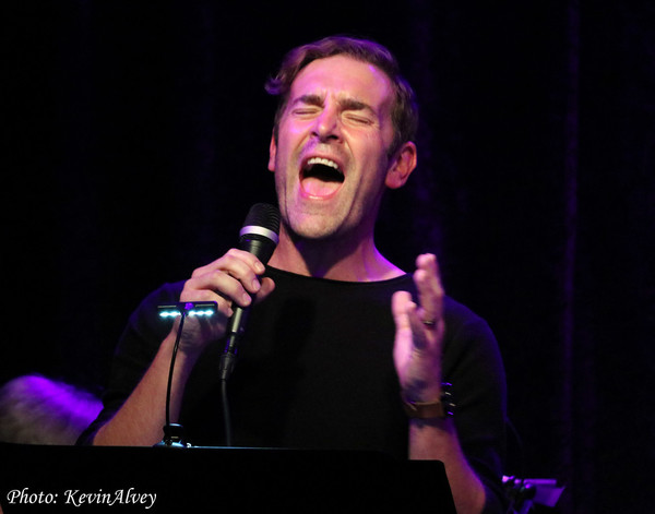 Photo Flash: Jenn Colella and Chilina Kennedy Charm at Birdland Image