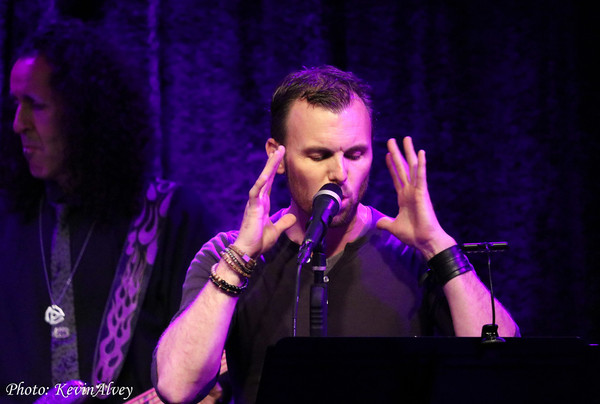 Photo Flash: Jenn Colella and Chilina Kennedy Charm at Birdland Image