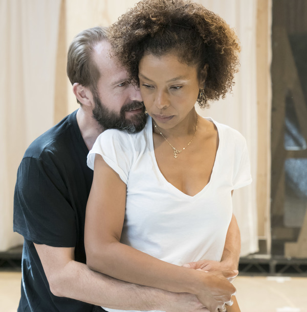 Photo Flash: In Rehearsal with Ralph Fiennes, Sophie Okonedo, and the Cast of ANTONY AND CLEOPATRA 