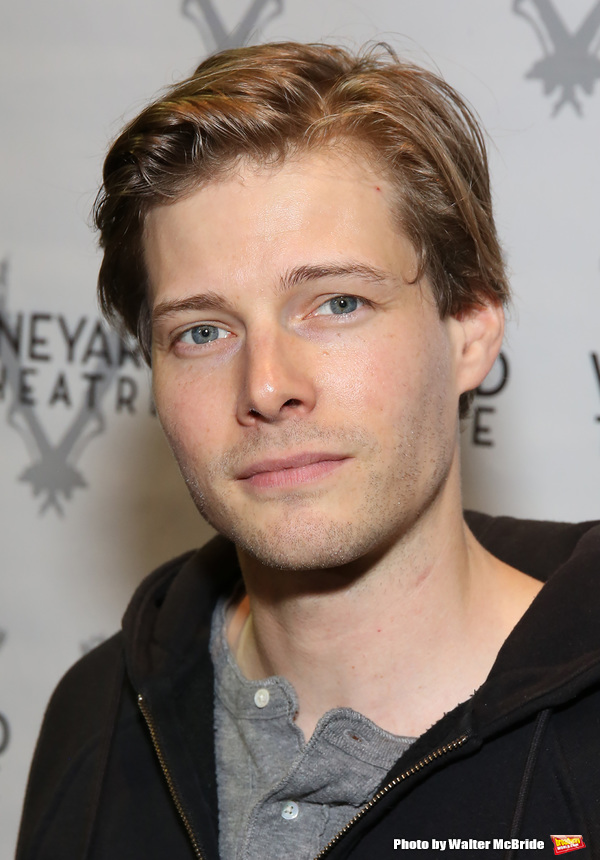 Photo Coverage: The Cast of Vineyard Theatre's GOOD GRIEF Meets the Press Image