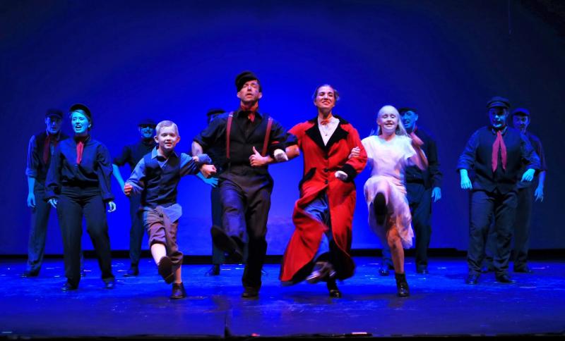 Review: Springhouse Theatre's MARY POPPINS Features Strong Leading Performances Image
