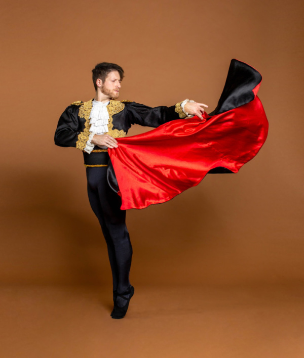 Photo Flash: Pacific Ballet Dance Theatre Presents CARMEN, The Full-Length Ballet At Redondo Beach Performing Arts Center Image
