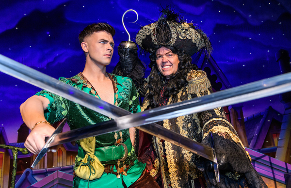 Photo Flash: Panto Stars Fly Into Birmingham To Launch PETER PAN Image