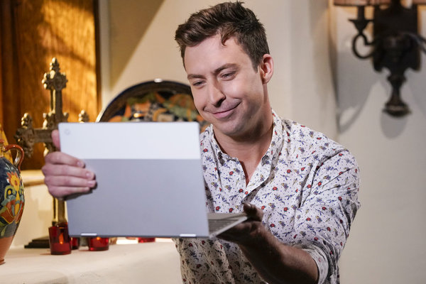 Photo Coverage: First Look at the Season Premiere of WILL & GRACE Image