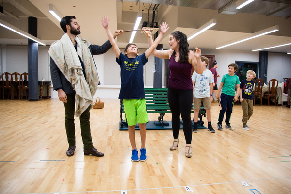 Photo Coverage: Barrie's Back! Meet the Company of the FINDING NEVERLAND National Tour  Image