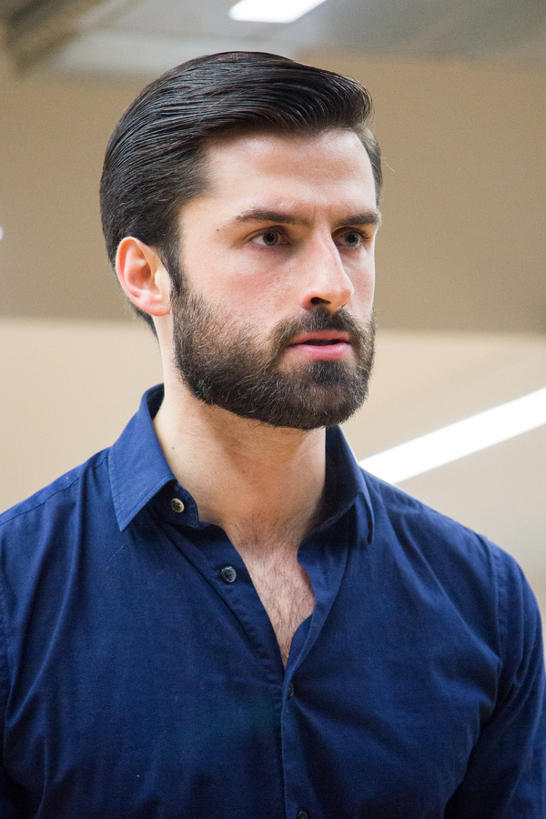 Photo Coverage: Barrie's Back! Meet the Company of the FINDING NEVERLAND National Tour Image