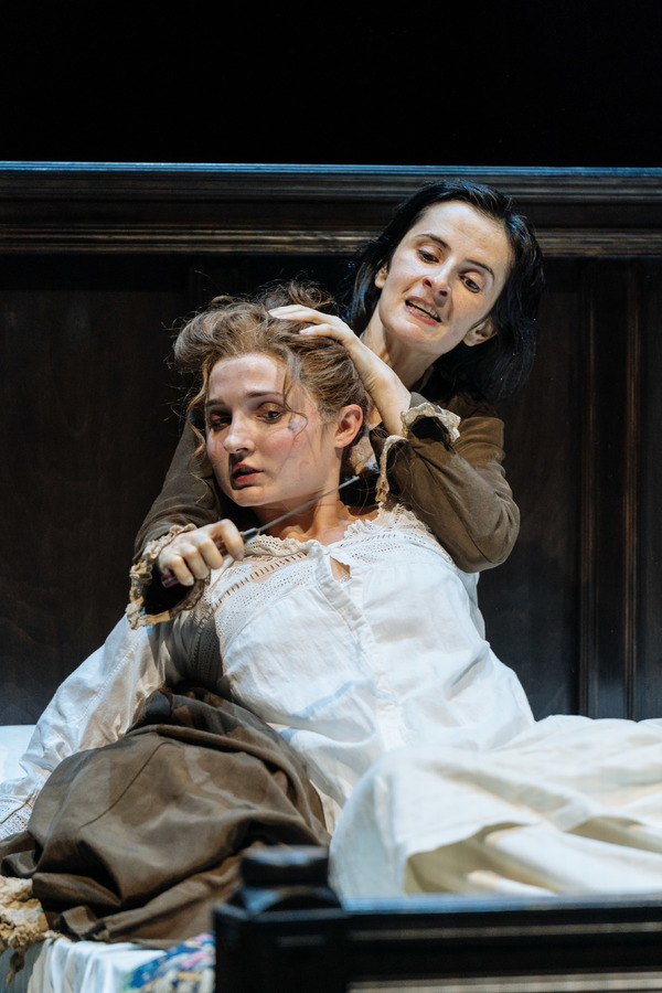 Photo Flash: First Look at THE ART OF SUCCESS the first part of double-bill HOGARTH'S PROGRESS at Rose Theatre Kingston Image