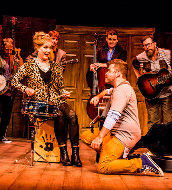 Photo Flash: First Look at ONCE at Ivoryton Playhouse Image