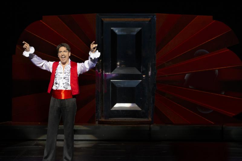 Review: Hal Prince's Original West End And Broadway Staging Of EVITA Is Revived For A New Generation With Mixed Results In Sydney Australia Image