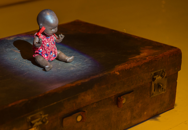 Review: Memories and Dementia Are Explored Through Multimedia in MAGDALENA Image