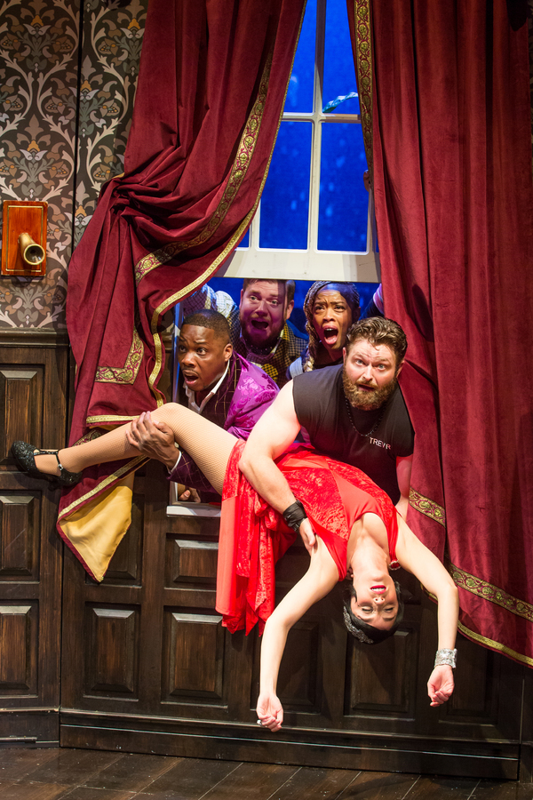 Photo Flash: Get A First Look at THE PLAY THAT GOES WRONG National Tour Cast In Action Image